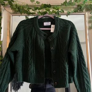 Old navy NWT green sweater